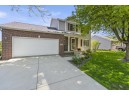 913 Vista Ridge Dr, Mount Horeb, WI 53572