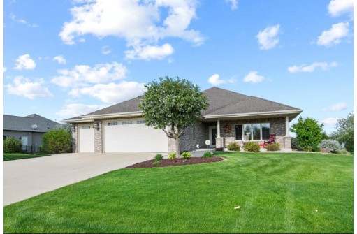 311 Wileman Dr, Edgerton, WI 53534