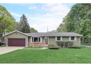 2809 Crest Line Dr Madison, WI 53704