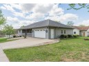 2385 Winfield Dr, Reedsburg, WI 53959