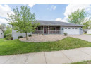 2385 Winfield Dr, Reedsburg, WI 53959