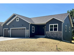 710 Forest Edge Dr Mazomanie, WI 53560