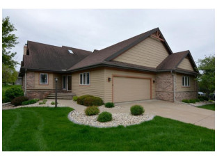 2997 Woods Edge Way Fitchburg, WI 53711