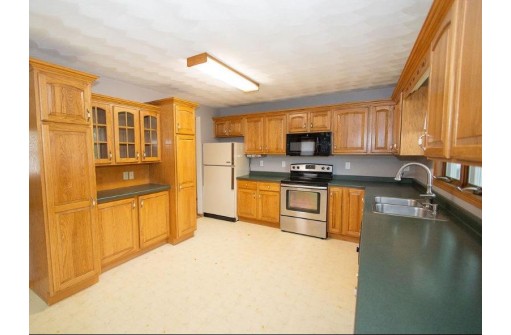 1006 N Johns St, Dodgeville, WI 53533