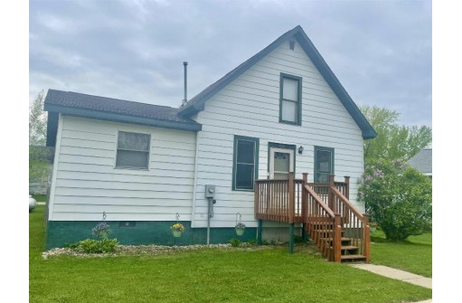 208 E Main St, Hustler, WI 54637