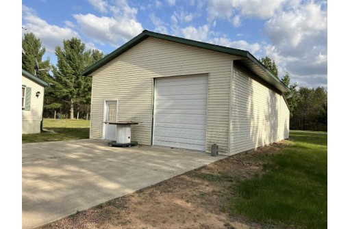 973 Blackhawk Dr, Hancock, WI 54943