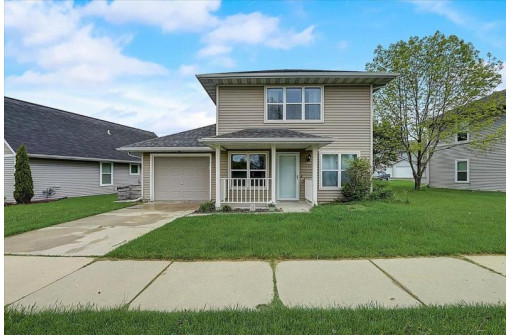 267 Sweet Grass Dr, Sun Prairie, WI 53590