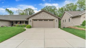 2389 Oakbrook Ct