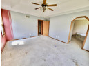 6322 N Curtis Dr, Evansville, WI 53536