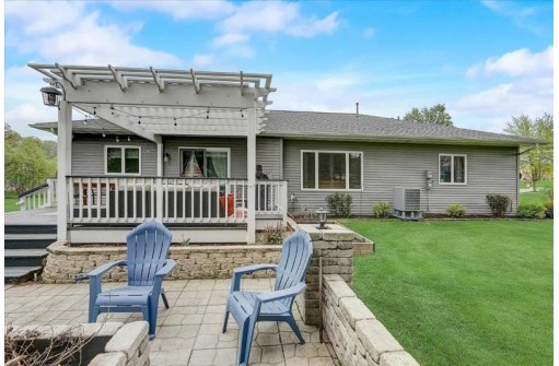 2606 Dorn Dr, Portage, WI 53901