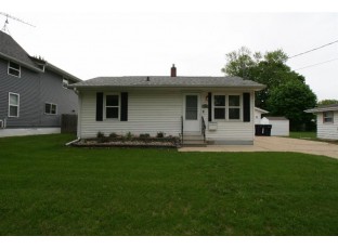 320 N Pine St Janesville, WI 53548