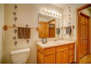 905 Eagle Crest Dr, Madison, WI 53704-8553