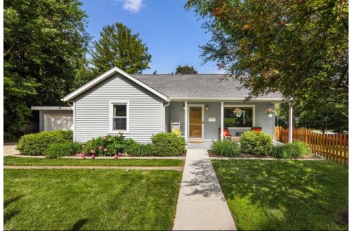 563 Chatham Terr, Madison, WI 53711