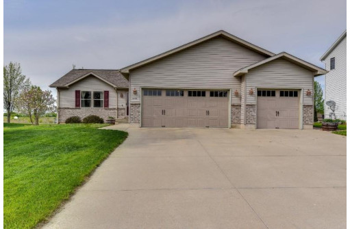 1426 Chadsworth Dr, Sun Prairie, WI 53590