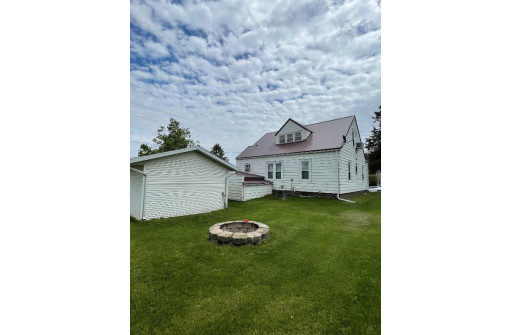 720 Coolidge St, Fennimore, WI 53809