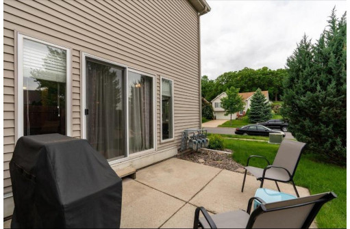 1325 Glacier Hill Dr 1, Madison, WI 53704