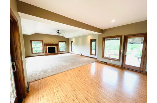 S1333 County Road F, Hillsboro, WI 54634