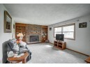 1295 Grandview Ct, Sun Prairie, WI 53590