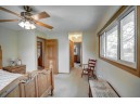 1295 Grandview Ct, Sun Prairie, WI 53590