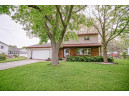 1295 Grandview Ct, Sun Prairie, WI 53590