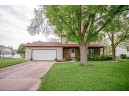 1295 Grandview Ct, Sun Prairie, WI 53590