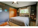 1530 Drewry Ln, Madison, WI 53704