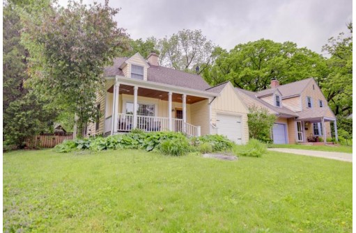 822 Ottawa Tr, Madison, WI 53711