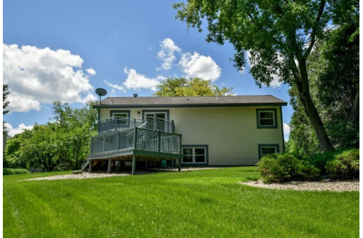 6502 Woodgate Rd, Middleton, WI 53562