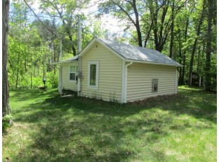 405 S Archer Ln Hancock, WI 54943