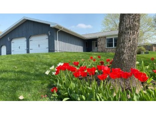 515 Brian St Mount Horeb, WI 53572