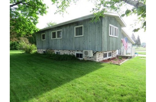 496 E Spring St, Waupun, WI 53963-1115