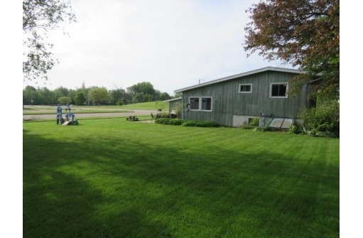 496 E Spring St, Waupun, WI 53963-1115