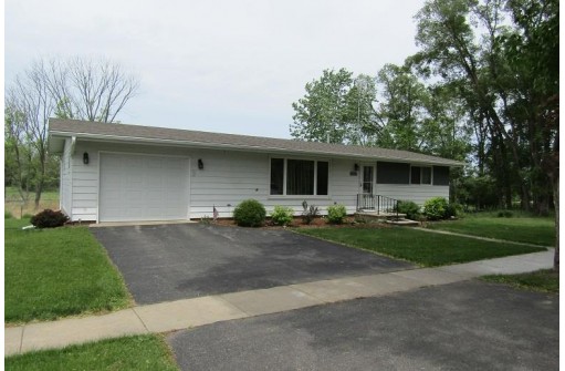 455 N Clinton St, Princeton, WI 54968