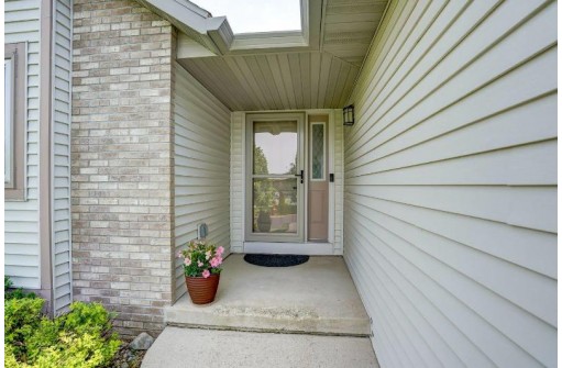 1349 Troon Dr, Sun Prairie, WI 53590