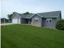 724 Edgewood Dr, Waupun, WI 53963-1041