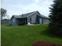 724 Edgewood Dr, Waupun, WI 53963-1041