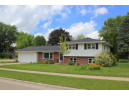 418 Baitinger Ct, Sun Prairie, WI 53590