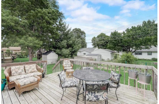 57 Bradford Ln, Madison, WI 53714