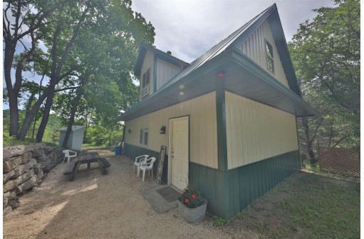 11984 Hwy 56, Viola, WI 54664