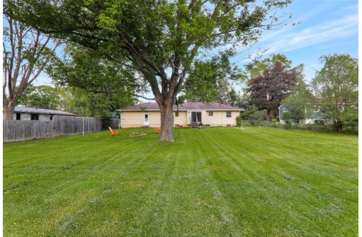 2293 S Syene Rd, Fitchburg, WI 53711