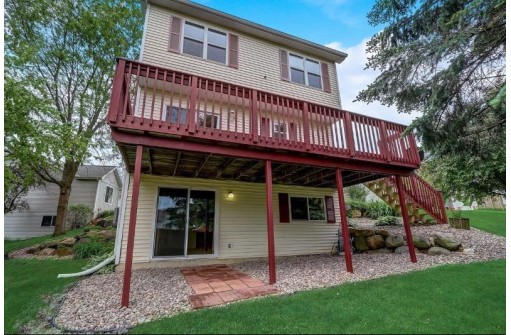 5130 Ridge Oak Dr, Madison, WI 53704