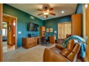 8730 Ridge Dr, Belleville, WI 53508