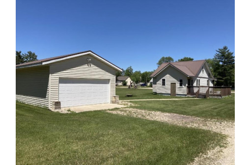 18679 S Wisconsin Ave, Muscoda, WI 53573