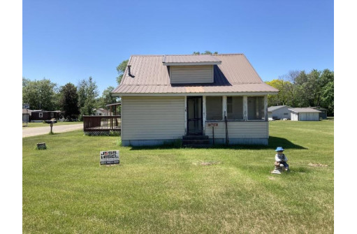 18679 S Wisconsin Ave, Muscoda, WI 53573