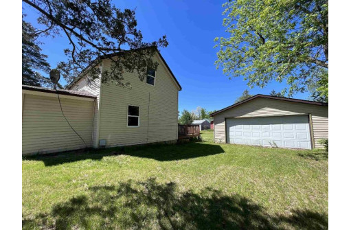 106 W 2nd St, Friendship, WI 53934