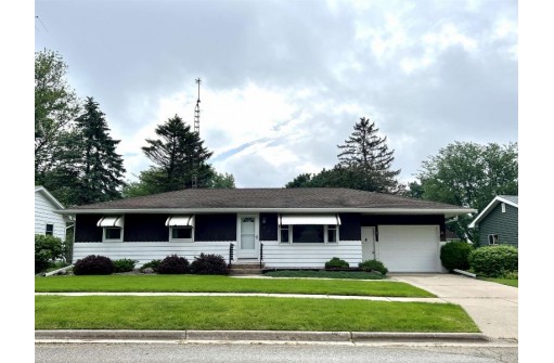 2602 12th Ave, Monroe, WI 53566