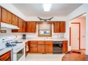1 Meadow Vale Ct, Madison, WI 53704