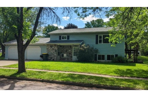 1476/1478 Hemlock Dr, Reedsburg, WI 53959