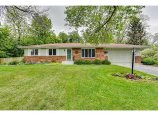 403 4th St Albany, WI 53502