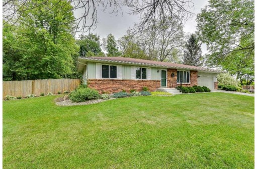 403 4th St, Albany, WI 53502